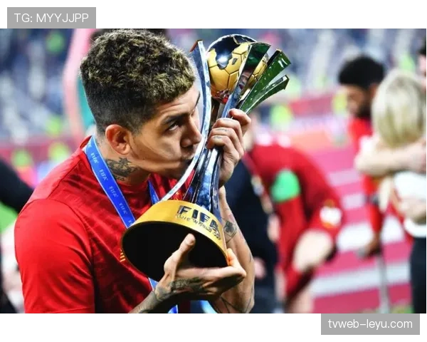 上海海港全力备战世俱杯，迎战国际强队状态引期待