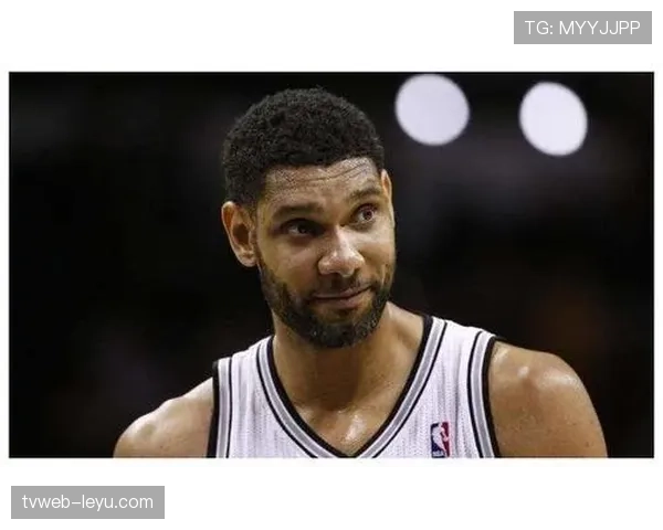 邓肯内线高效挡拆助马刺拉开空间领先同位置对手明显提升效率